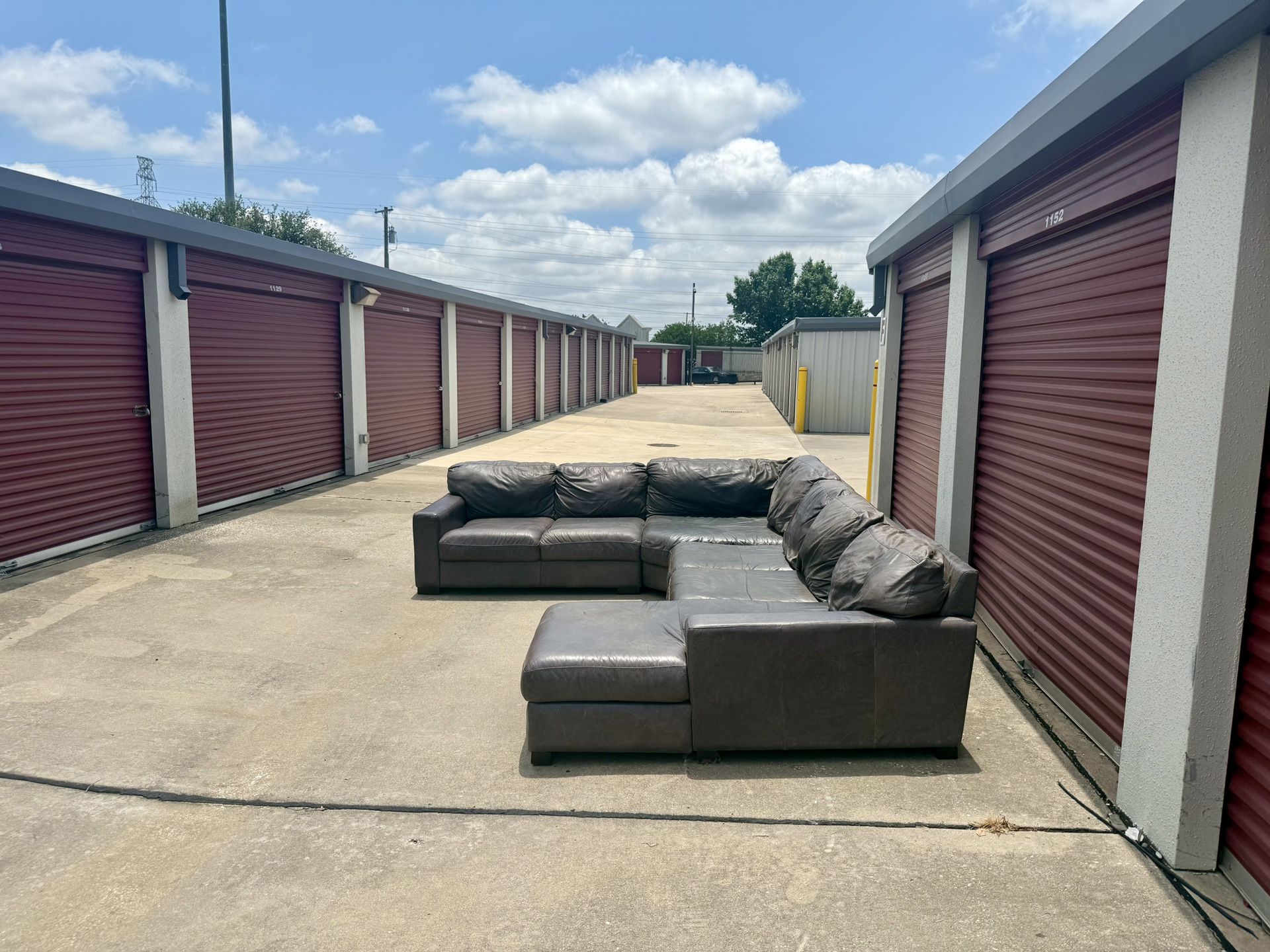 genuine leather sectional sofa $ 50 delivery in Dfw