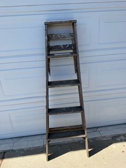 Vintage Wood Archbold Co. 5ft Ladder