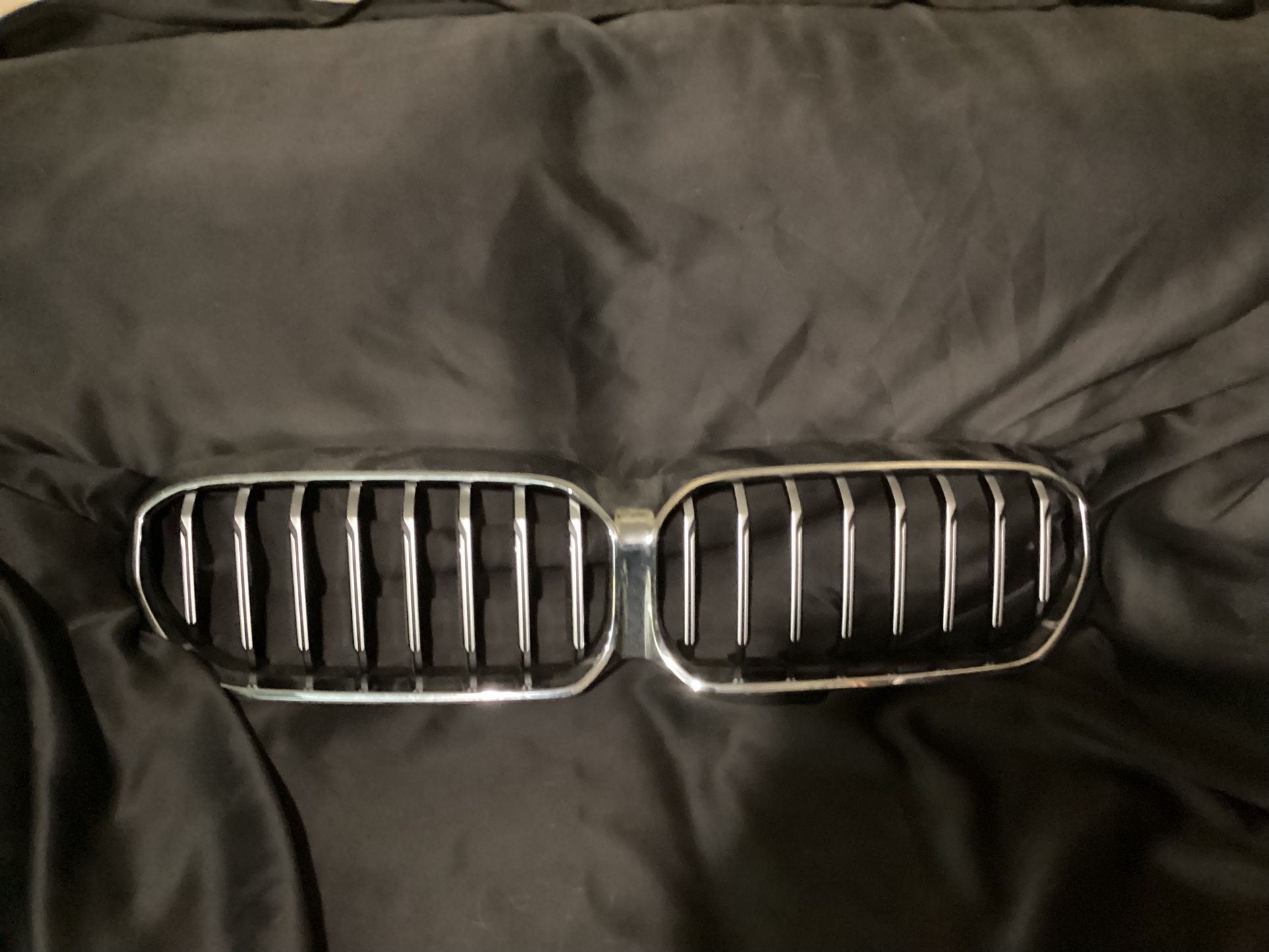 2023 BMW M Series 530i OEM Grill $250