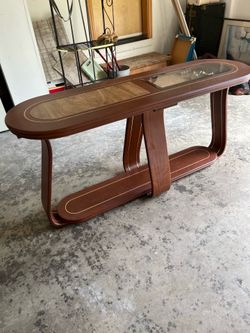 Hallway stand