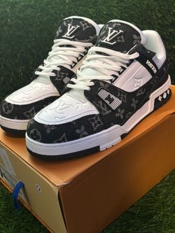 Black & White Sneakers EU 44 (US 10.5)