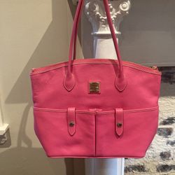 Dooney  & Bourse Purse 