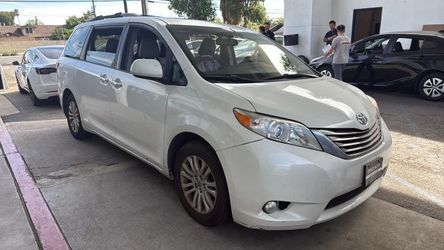 2017 Toyota Sienna