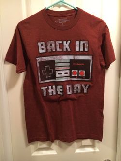 New Men's Small Graphic T-Shirt