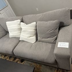 Couch - Excellent Condition - Lago Mar Texas City