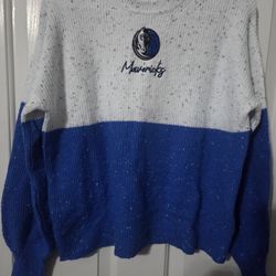 Dallas Mavericks M Wear by Erin Andrew's Sweater 