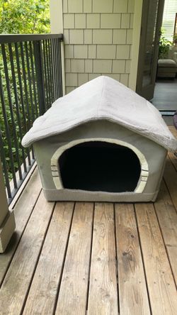 Jiupety Jumbo Indoor Dog House (Hardly Used)