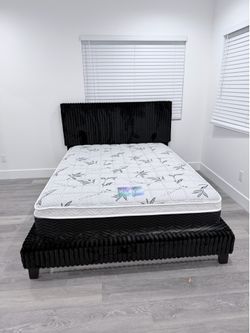 Bed frame new queen size