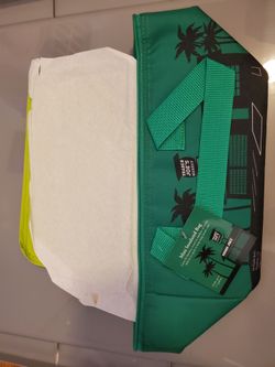 NEW Trader Joe's mini insulated bag green