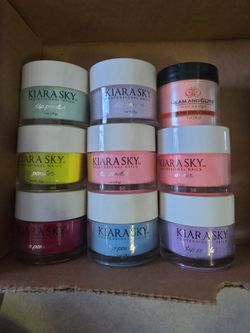 Kiara sky nail acrylic powders !