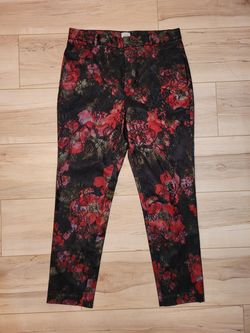 Floral black lace overlay ankle length pants size 4
