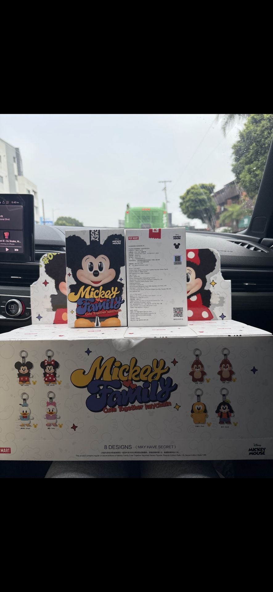 Mickey Family Cute Together keychain series figures