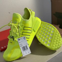 Adidas NMD R1 V2 Solar Yellow Neon Highlighter Running Shoes Mens Size 8.5