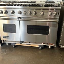 VIKING 48”WIDE GAS RANGE STOVE IN STAINLESS STEEL 8 BURNERS 