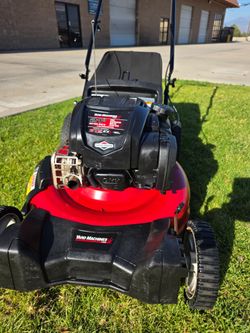 YARDMACHINE GAS 21-IN LANW MOWER