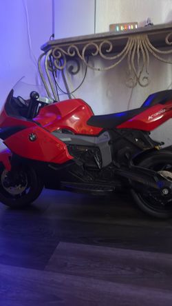 Electric motorcycle for kids