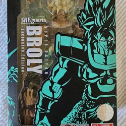 NYCC Exclusive Broly Sh Figuarts (SEALED!)