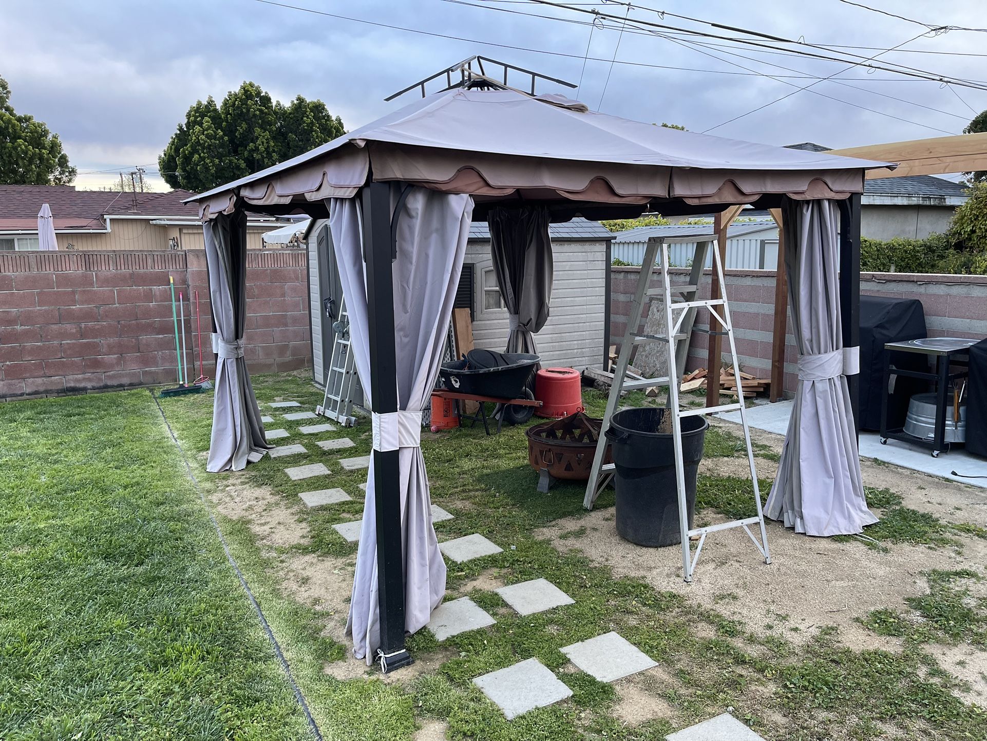 12’x10’ Used Metal Frame Gazebo
