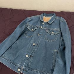 Levi’s Denim Jacket 