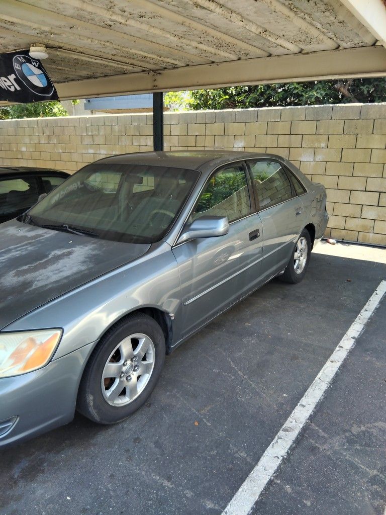 2000 Toyota Avalon
