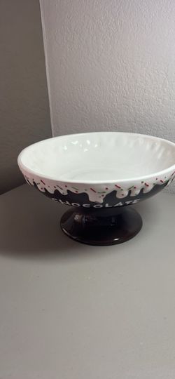 Le Gourmet Chef Ceramic Chocolate Themed Pedestal Bowl