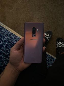 Samsung galaxy S9+ purple