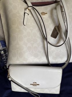 Coach purse and wallet