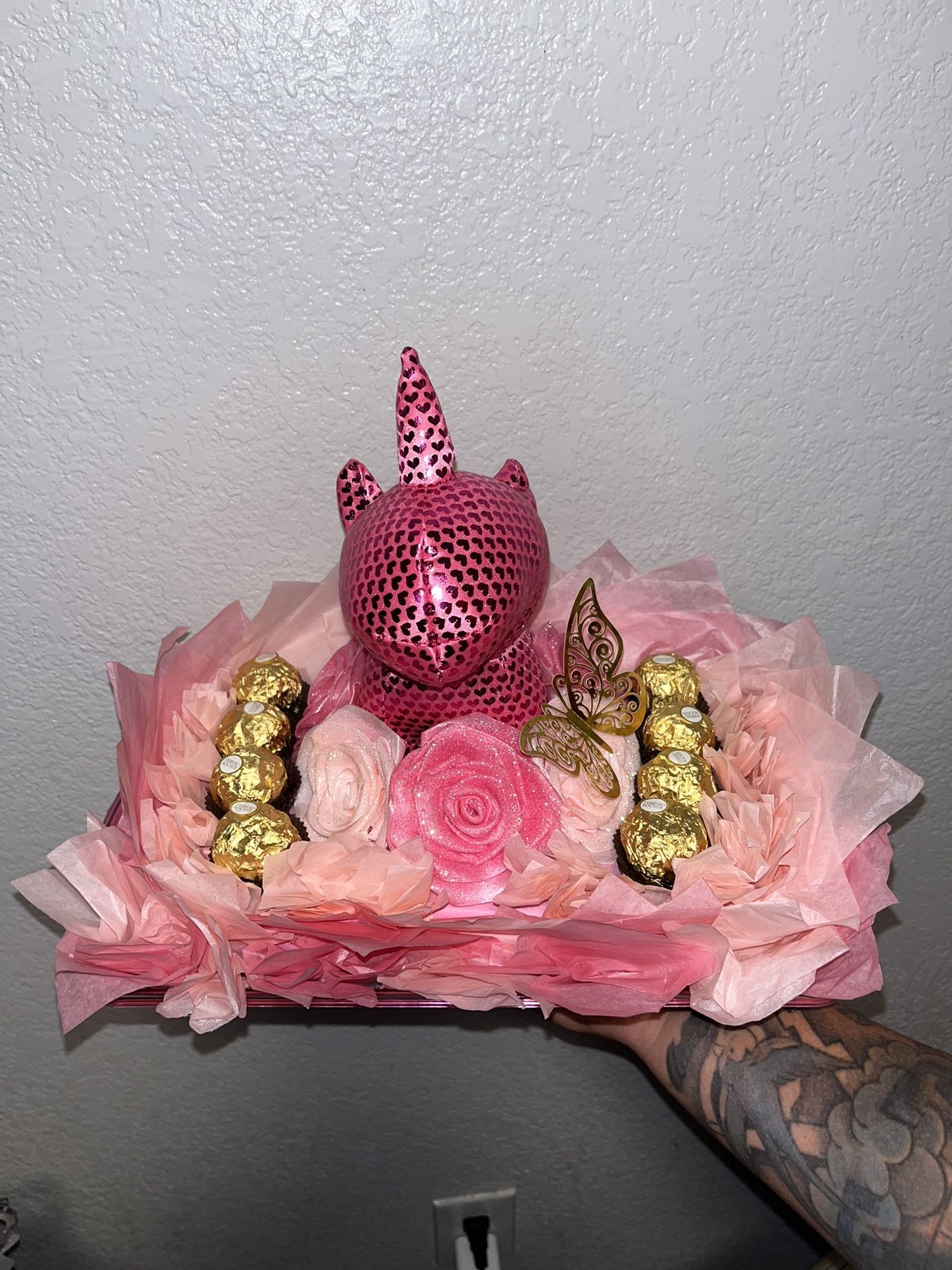 Pink Unicorn Stuffy With Ferrero Chocolates