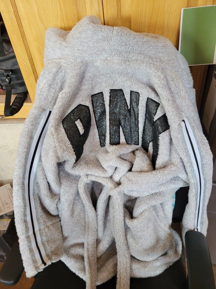 Robe (Victoria Secret)