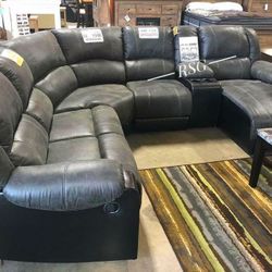 I’m Jon Green, Wayne’s Home Sales Representative🌟 Reclining Sectional Couch Set 🌟 Color Options 