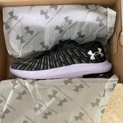 Woman’s UA W Charged Breeze 2 Size 9
