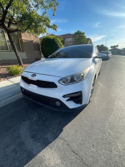 * 2020 KIA FORTE LXS * 2.0 L* SMOG AND TITLE IN HAND 🤚