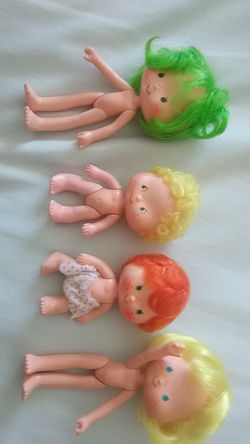 Vintage strawberry shortcake dolls