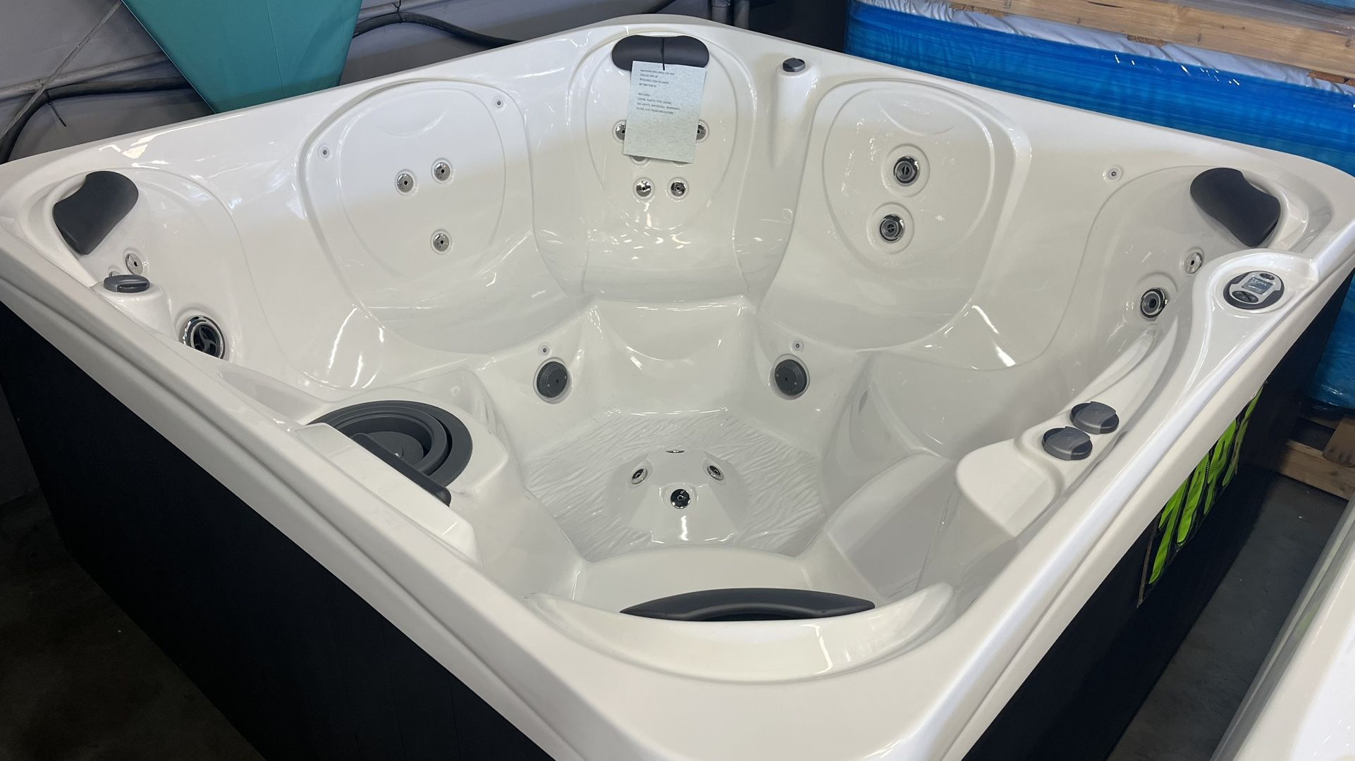 💦Brand New Watkins Wellness 735B Spa Hot Tub 