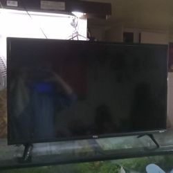 ROKU TCL TV