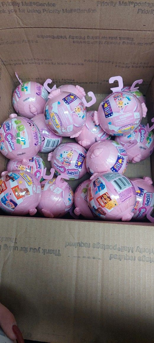 NEW * 17X REAL LITTLES SHOPKINS BALLS