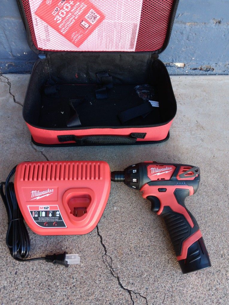 IMPACT DRILL MILWAUKEE