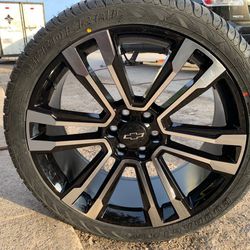 New 24” Black Rims and Tires 24 Wheels 24s Relica reps Relicas Rines Negros Con Llantas Nuevas Chevrolet Silverado Tahoe GMC Sierra Yukon Denali 26”