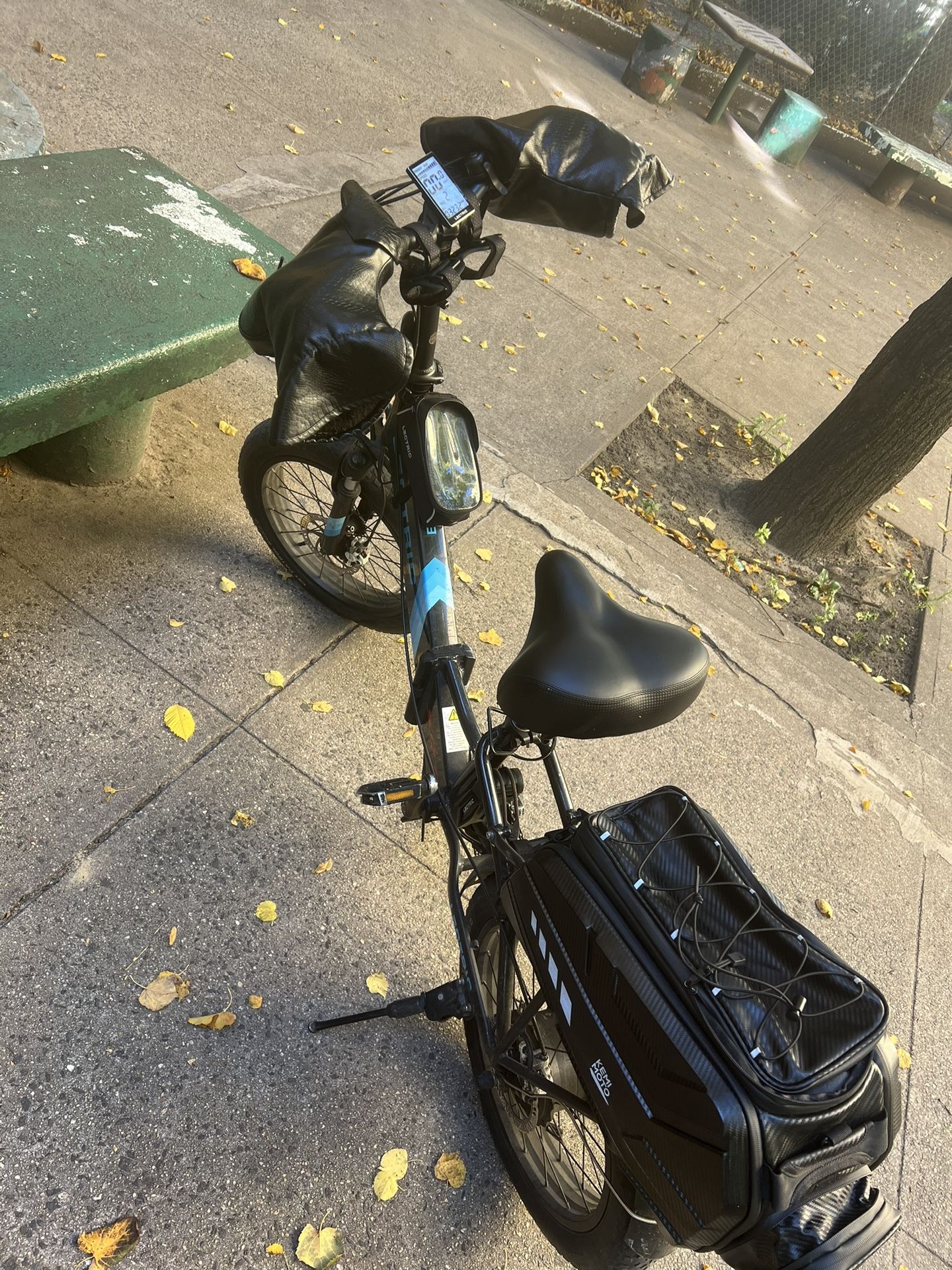 Electric Bike Goes 19 Miles Per Hour