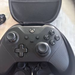 Series 2 Xbox Elite Controller w/ case + charging base and cord