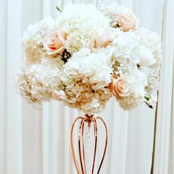Fresh flowers 🌸 centerpiece