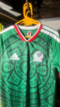 Mexico jersey men’s medium. Go on n represent.