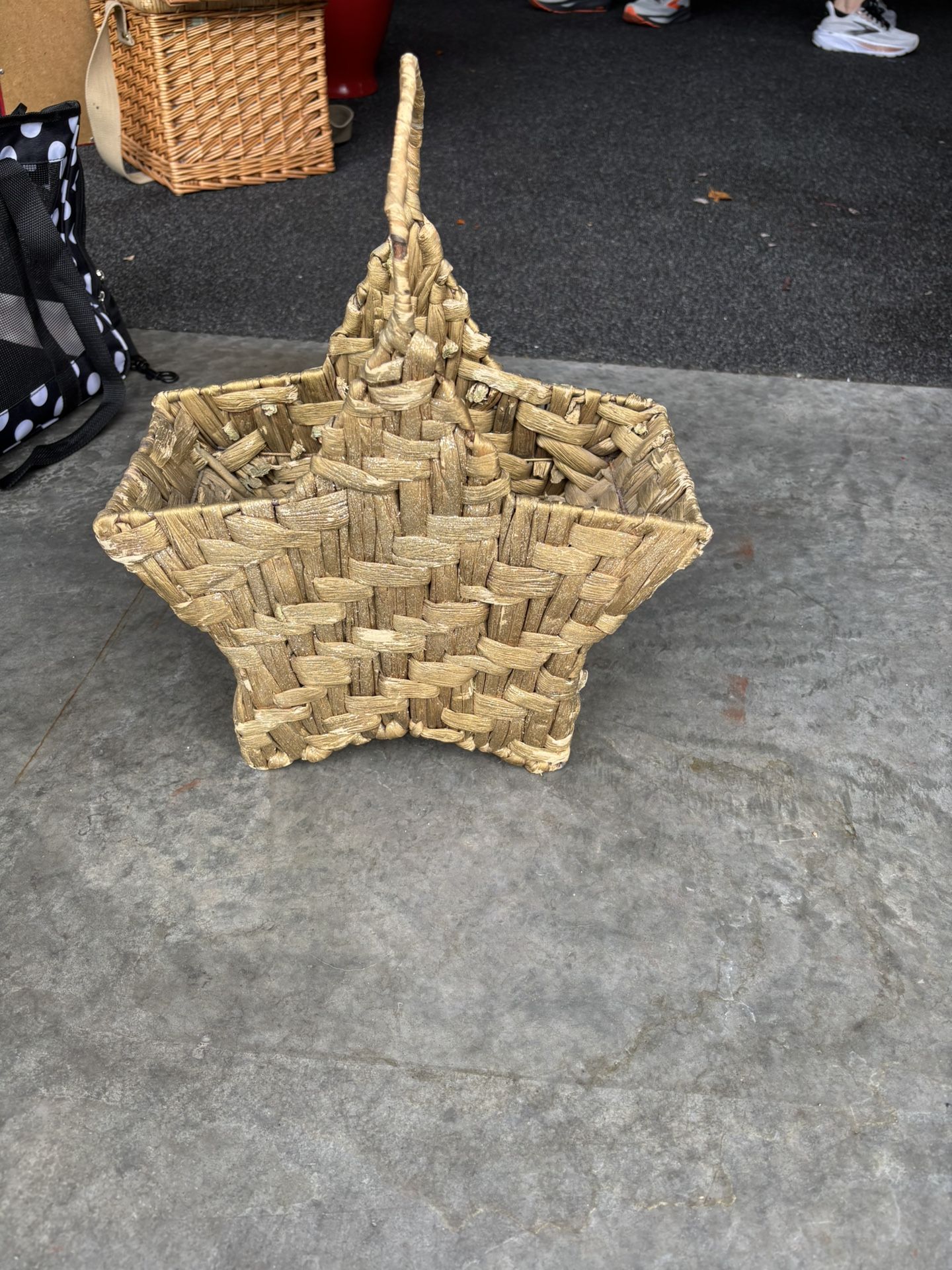 Decorative Star basket