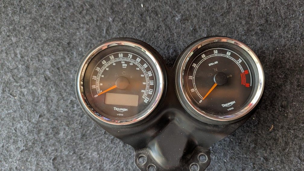 2013 Triumph Bonneville T100 Tachometer OEM 