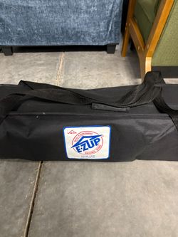 E-z up canopy tent