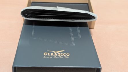 CLAASICO Mens Leather Wallet Bifold - New in Gift Box