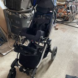 Stroller 