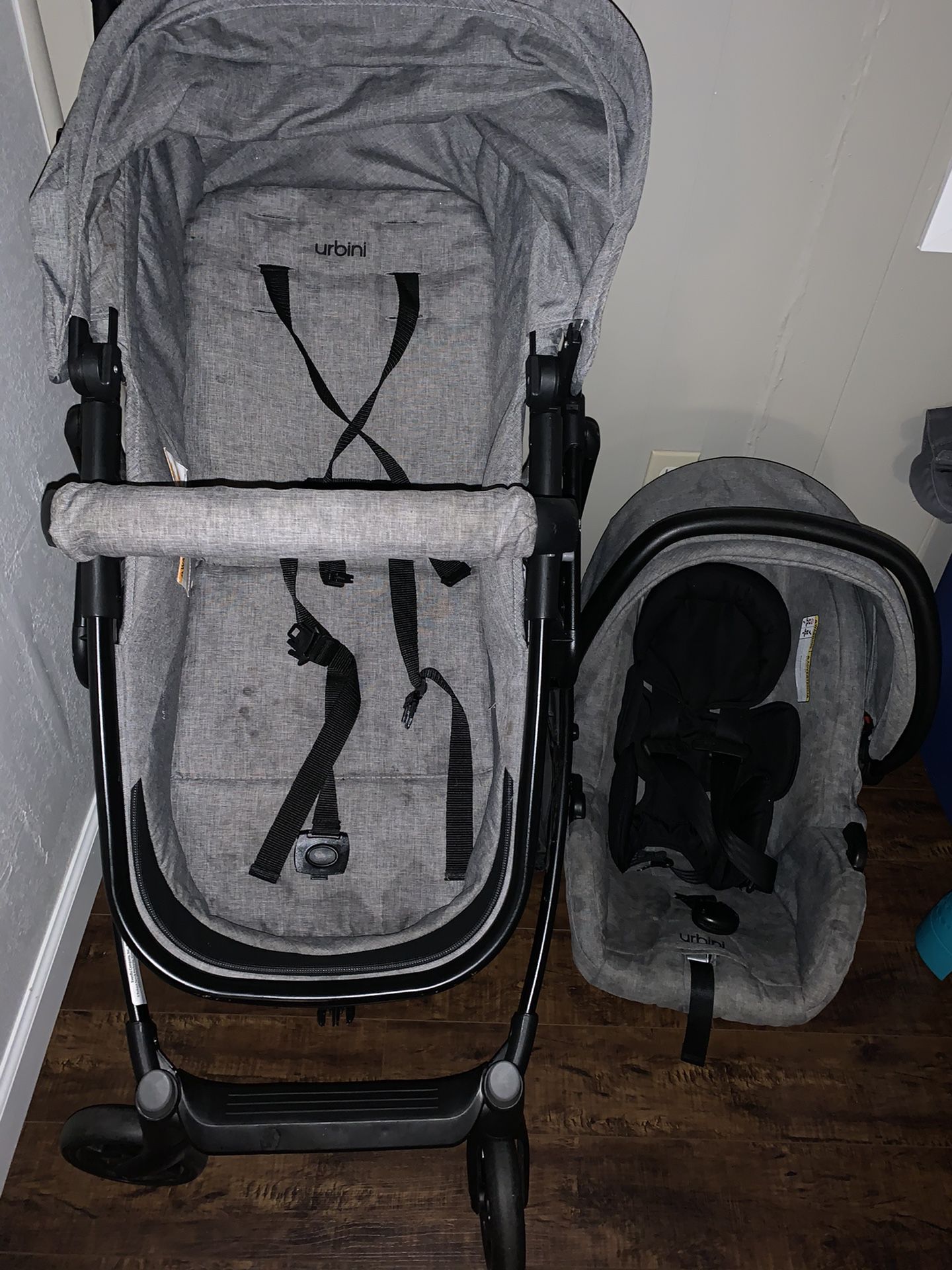 Urbini carseat & stroller