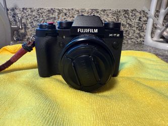 Fujifilm X-T2 + XF 35mm F1.4 R Lens – Excellent Condition
