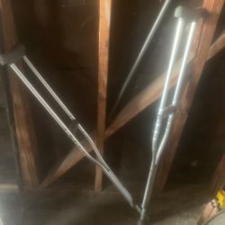 Crutches 